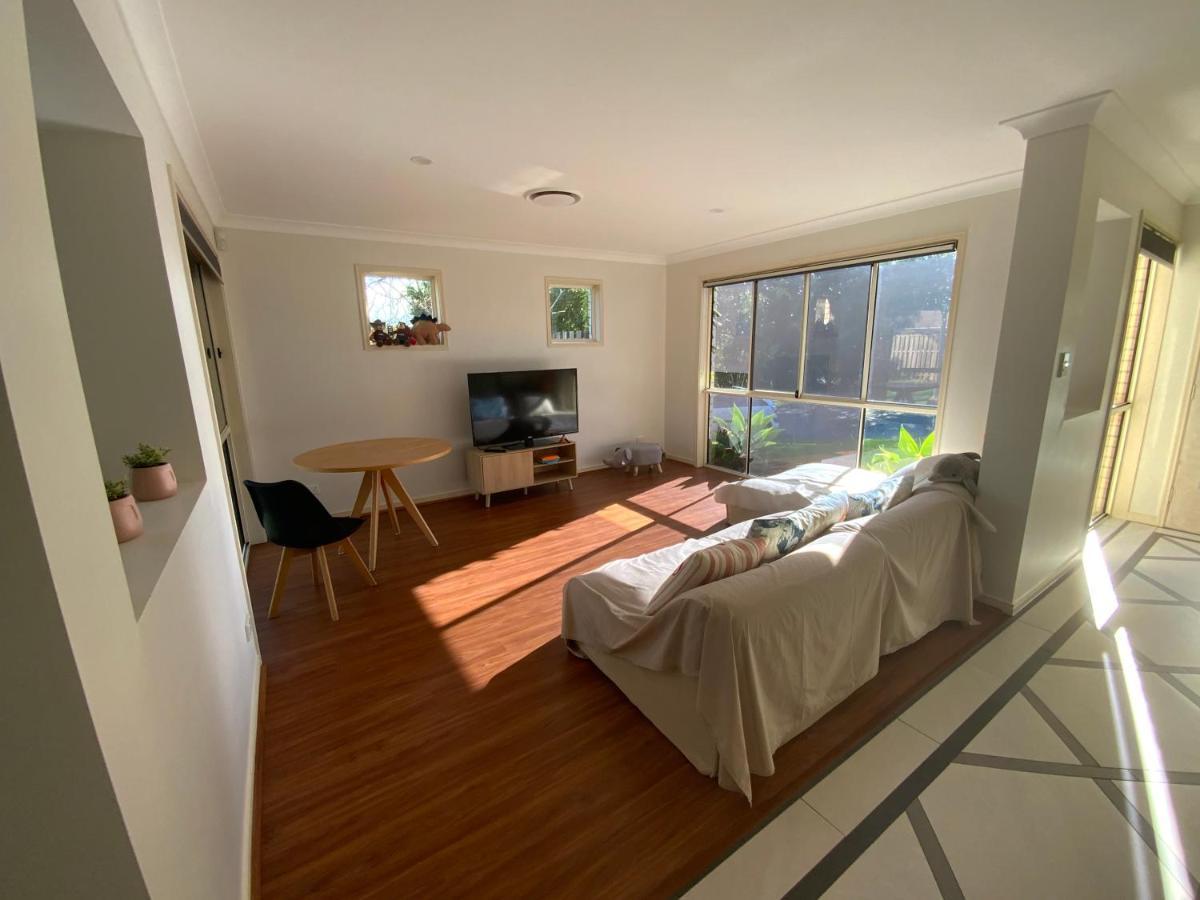 דירות גולד קוסט Shared House With Other Guests Near Shopping Center And Theme Parks מראה חיצוני תמונה