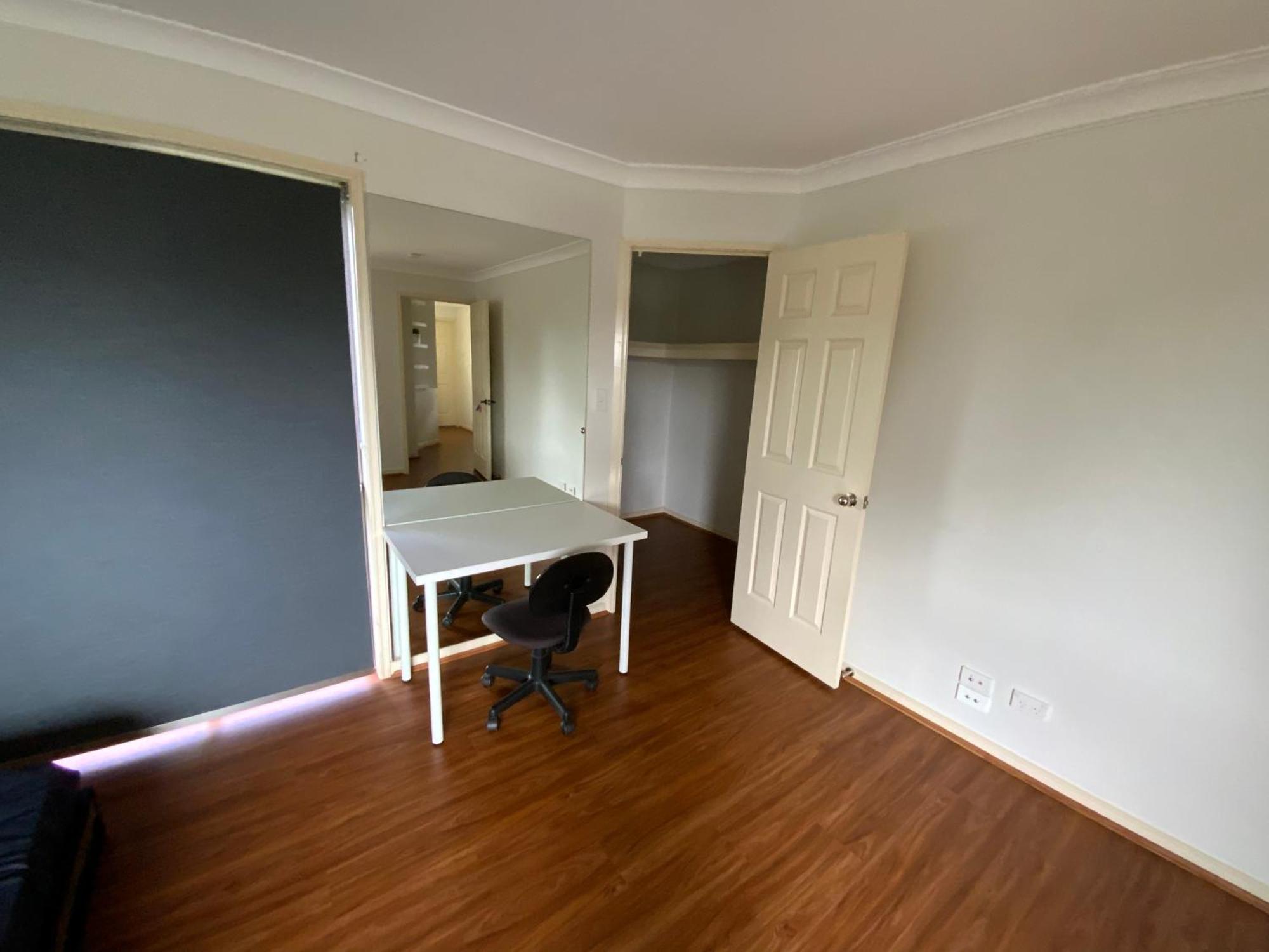 דירות גולד קוסט Shared House With Other Guests Near Shopping Center And Theme Parks חדר תמונה